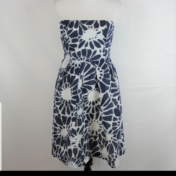 J. Crew Dresses & Skirts - J Crew strapless dress